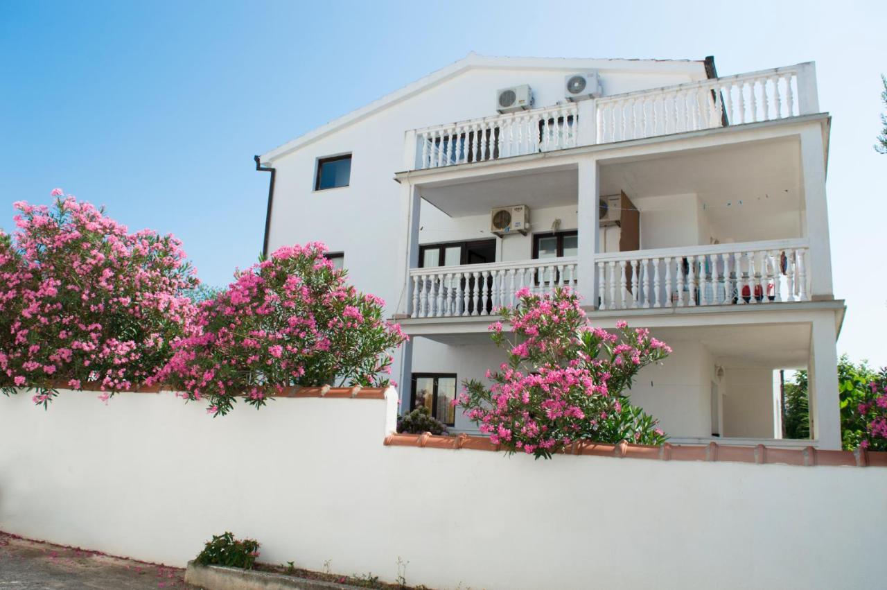 Villa Dusper Traù Esterno foto